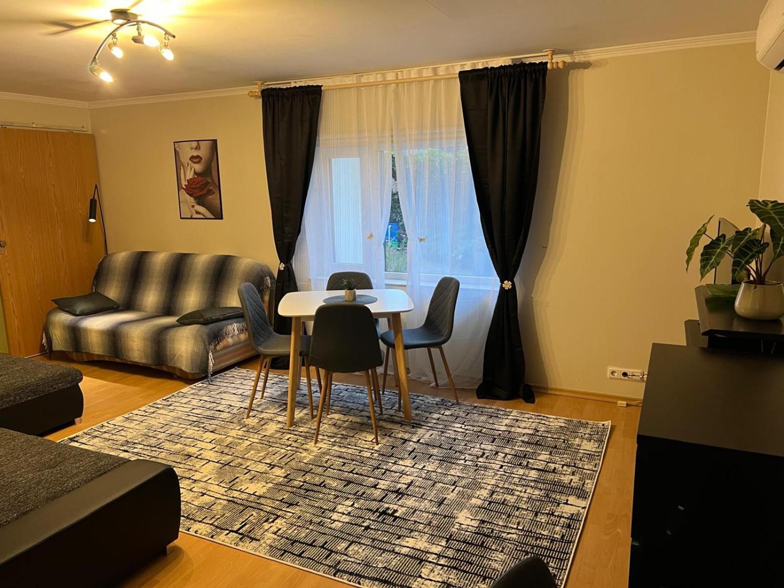 Apartments Weintrauben Пярну Екстер'єр фото